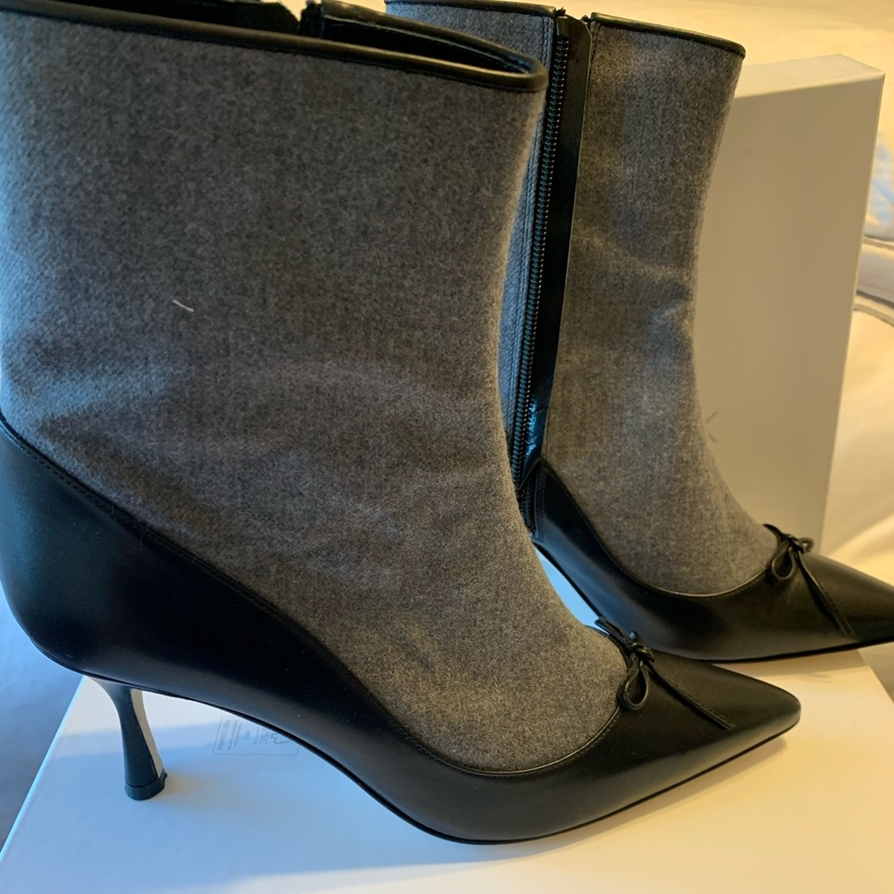 Wool and leather detail Manolo booties.  Brand new!